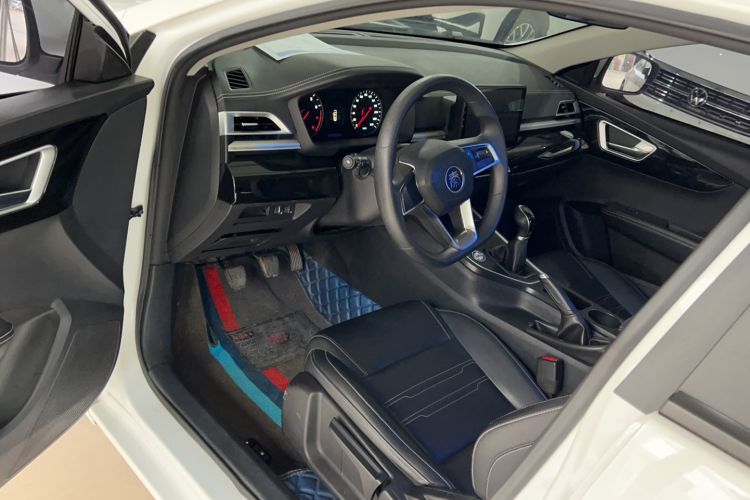 Used BYD Qin 2019 1.5L Manual Comfort Version Interior 2