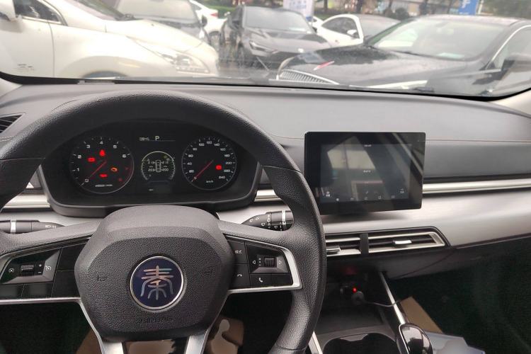 Used BYD Qin 2019 1.5L Automatic Luxury Model Interior 2