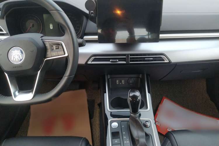 Used BYD Qin 2019 1.5L Automatic Prestige Model Interior 2