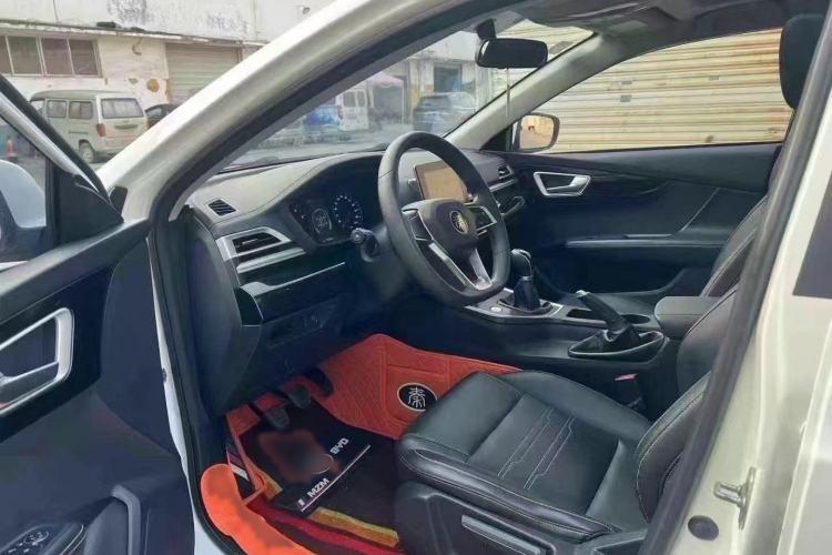 Used BYD Qin 2019 1.5L Manual Luxury Version Interior 2