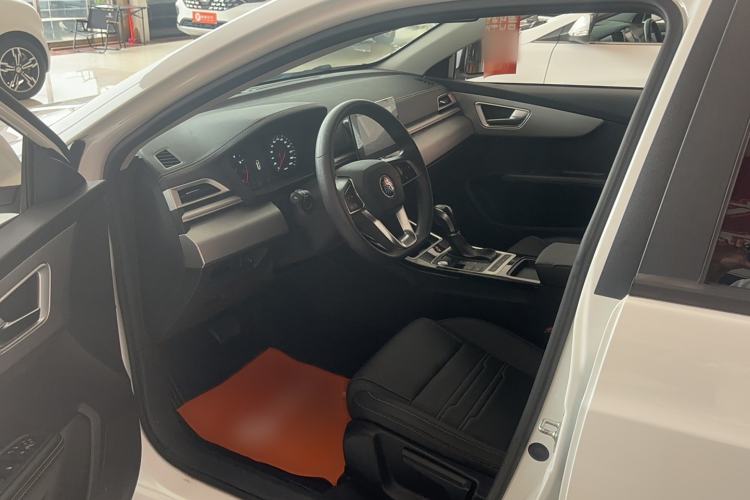 Used BYD Qin 2019 1.5L Automatic Luxury Model Interior 2
