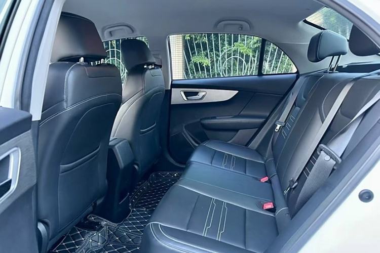 Used BYD Qin 2019 1.5L Automatic Luxury Model Interior 3