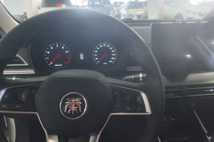 Used BYD Qin 2019 1.5L Automatic Prestige Model Interior 3