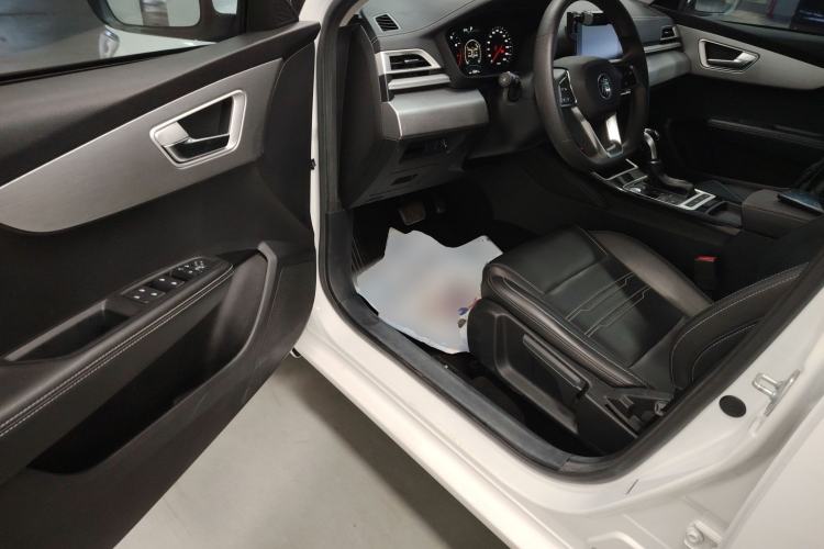 Used BYD Qin 2019 1.5L Automatic Luxury Model Interior 3