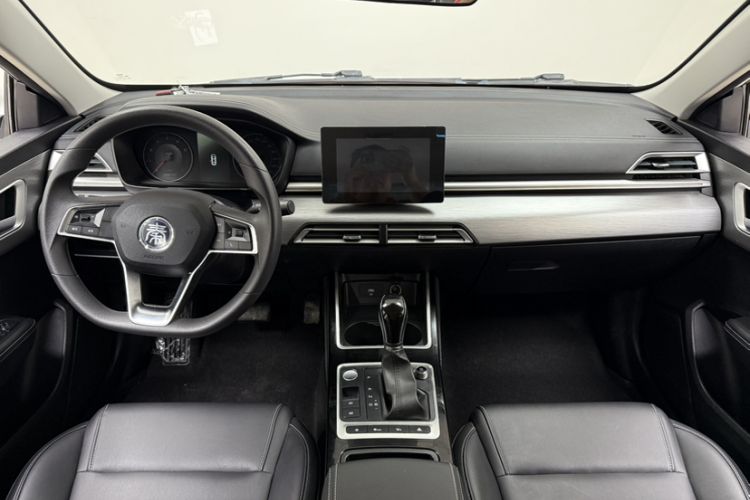 Used BYD Qin 2019 1.5L Automatic Luxury Model Interior 3