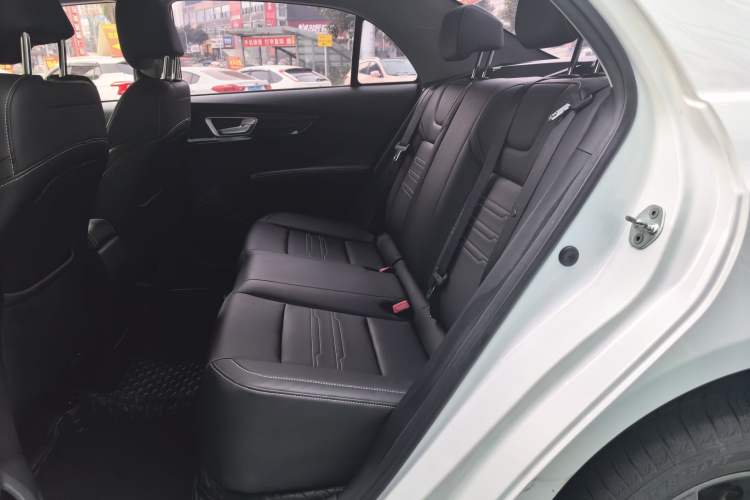 Used BYD Qin 2019 1.5L Manual Luxury Version Interior 4