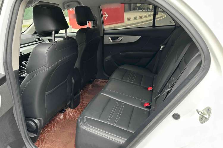 Used BYD Qin 2019 1.5L Automatic Luxury Model Interior 4