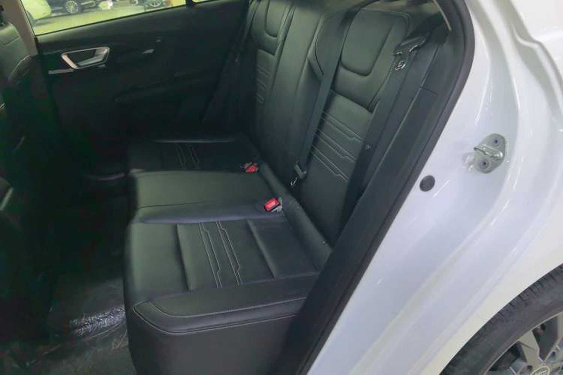 Used BYD Qin 2019 1.5L Manual Luxury Version Interior 4