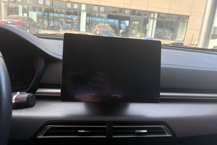 Used BYD Qin 2019 1.5L Automatic Prestige Model Interior 5