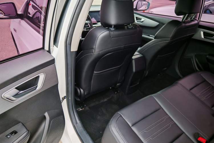 Used BYD Qin 2019 1.5L Automatic Luxury Model Interior 5