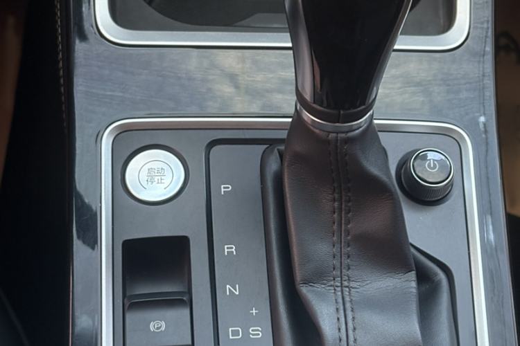 Used BYD Qin 2019 1.5L Automatic Prestige Model Interior 6