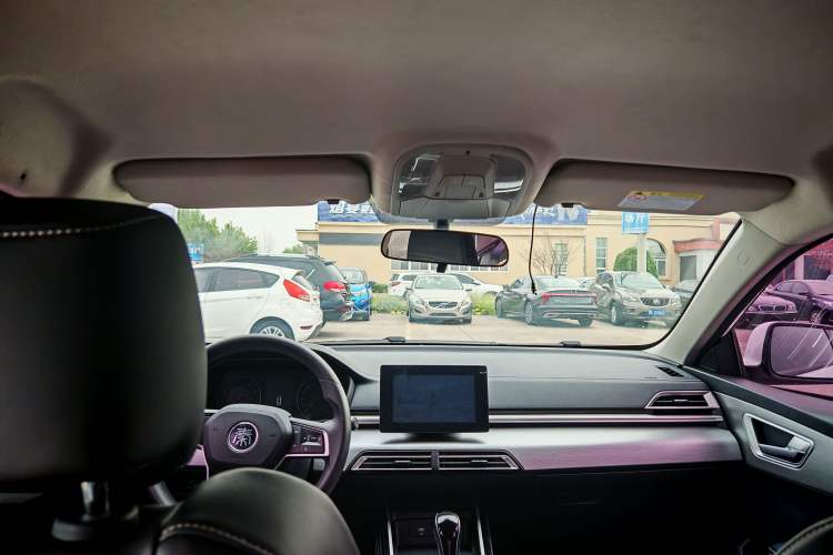 Used BYD Qin 2019 1.5L Automatic Luxury Model Interior 6