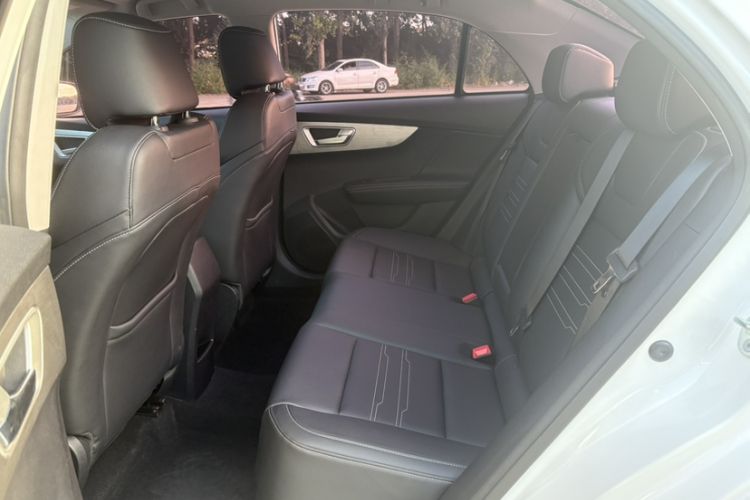 Used BYD Qin 2019 1.5L Automatic Prestige Model Interior 8