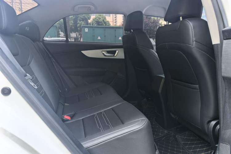 Used BYD Qin 2019 1.5L Automatic Luxury Model Interior 8