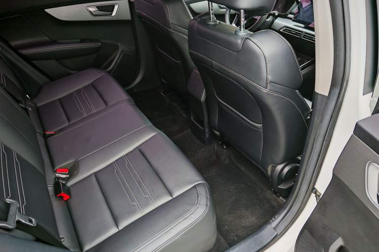 Used BYD Qin 2019 1.5L Automatic Luxury Model Interior 8