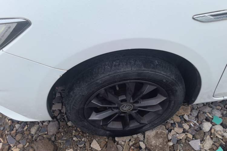 Used BYD Qin 2019 1.5L Manual Luxury Version Left Front Wheel Hub