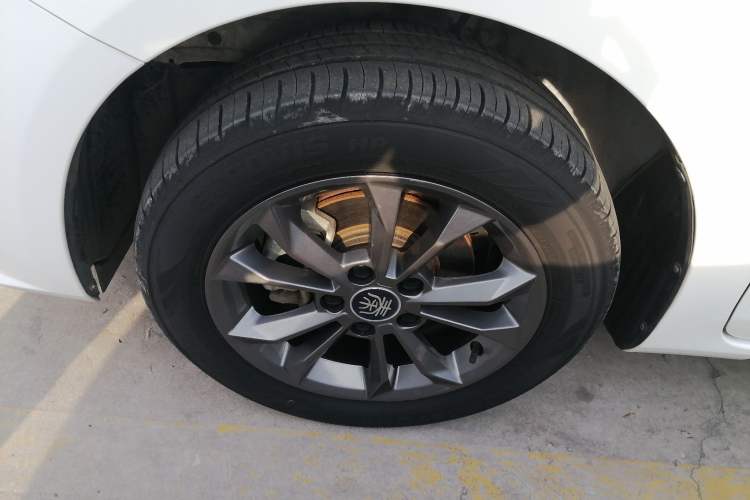 Used BYD Qin 2019 1.5L Automatic Prestige Model Left Front Wheel Hub