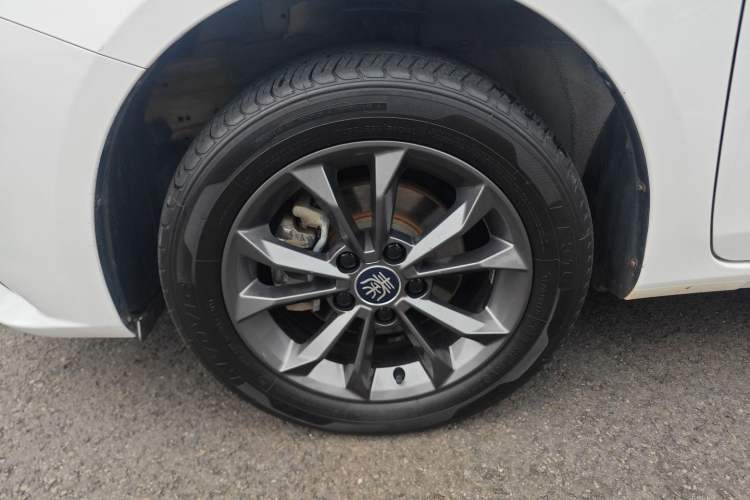 Used BYD Qin 2019 1.5L Automatic Prestige Model Left Front Wheel Hub