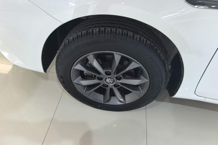 Used BYD Qin 2019 1.5L Automatic Prestige Model Left Front Wheel Hub