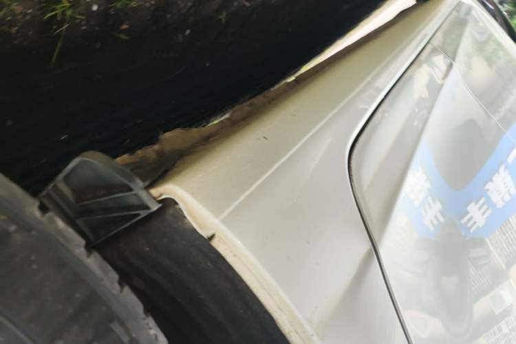 Used BYD Qin 2019 1.5L Automatic Luxury Model Left Side Sill
