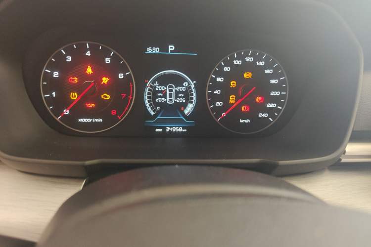 Used BYD Qin 2019 1.5L Automatic Luxury Model Odometer Close Up