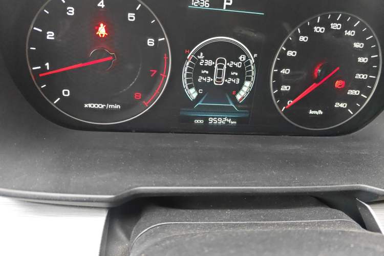 Used BYD Qin 2019 1.5L Automatic Prestige Model Odometer Close Up