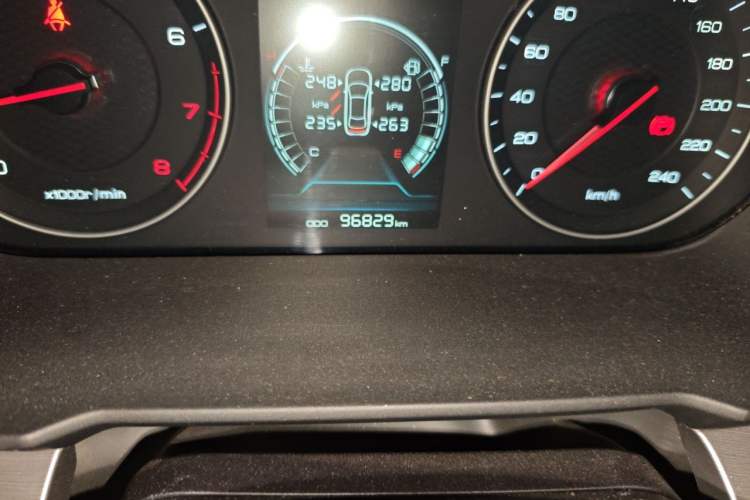 Used BYD Qin 2019 1.5L Automatic Luxury Model Odometer Close Up