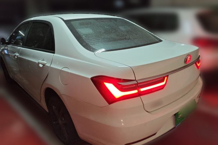 Used BYD Qin 2019 1.5L Automatic Luxury Model Rear Left 45 Deg