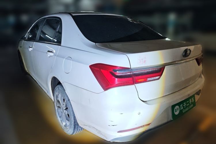 Used BYD Qin 2019 1.5L Automatic Luxury Model Rear Left 45 Deg