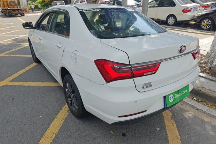 Used BYD Qin 2019 1.5L Automatic Luxury Model Rear Left 45 Deg