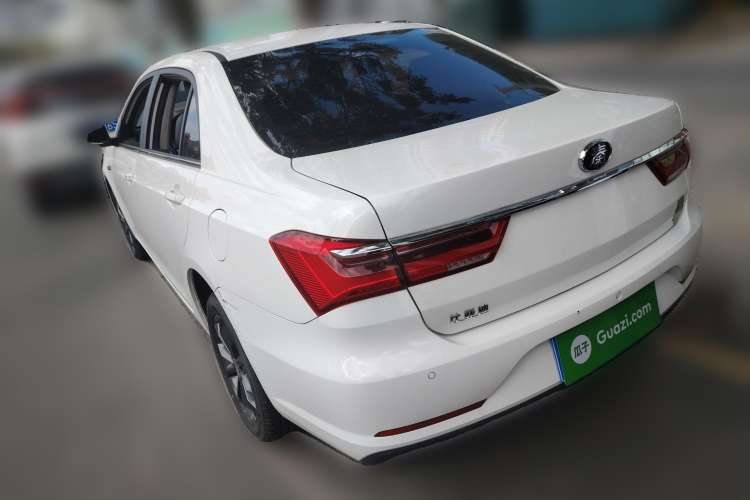 Used BYD Qin 2019 1.5L Automatic Prestige Model Rear Left 45 Deg