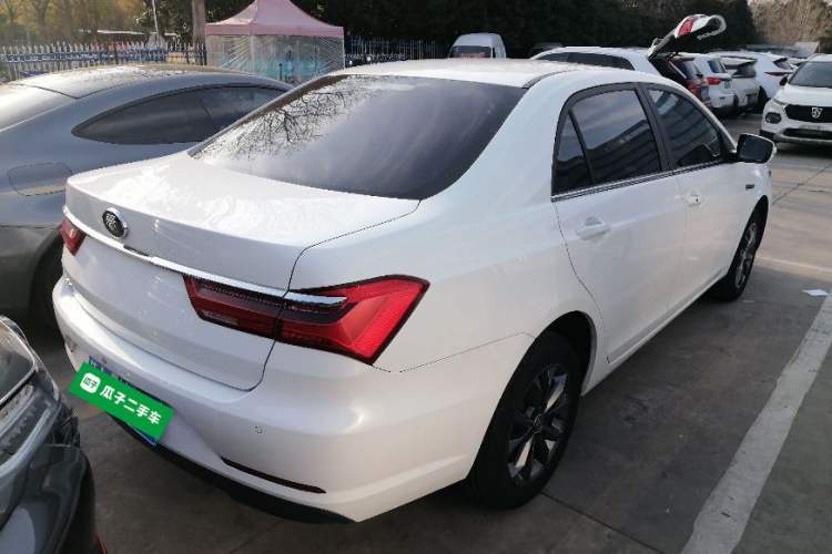 Used BYD Qin 2019 1.5L Automatic Prestige Model Rear Right 45 Deg