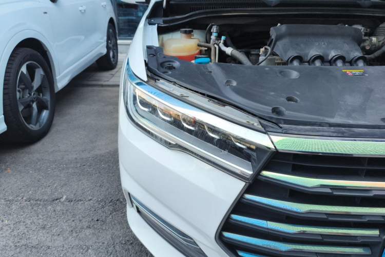 Used BYD Qin 2019 1.5L Automatic Luxury Model Right Front Headlight