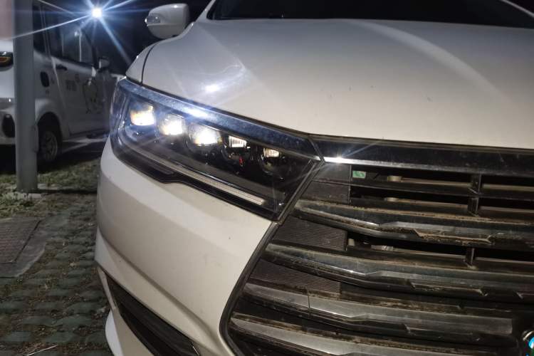 Used BYD Qin 2019 1.5L Automatic Luxury Model Right Front Headlight