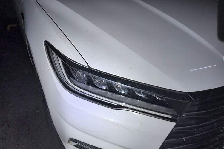 Used BYD Qin 2019 1.5L Manual Luxury Version Right Front Headlight