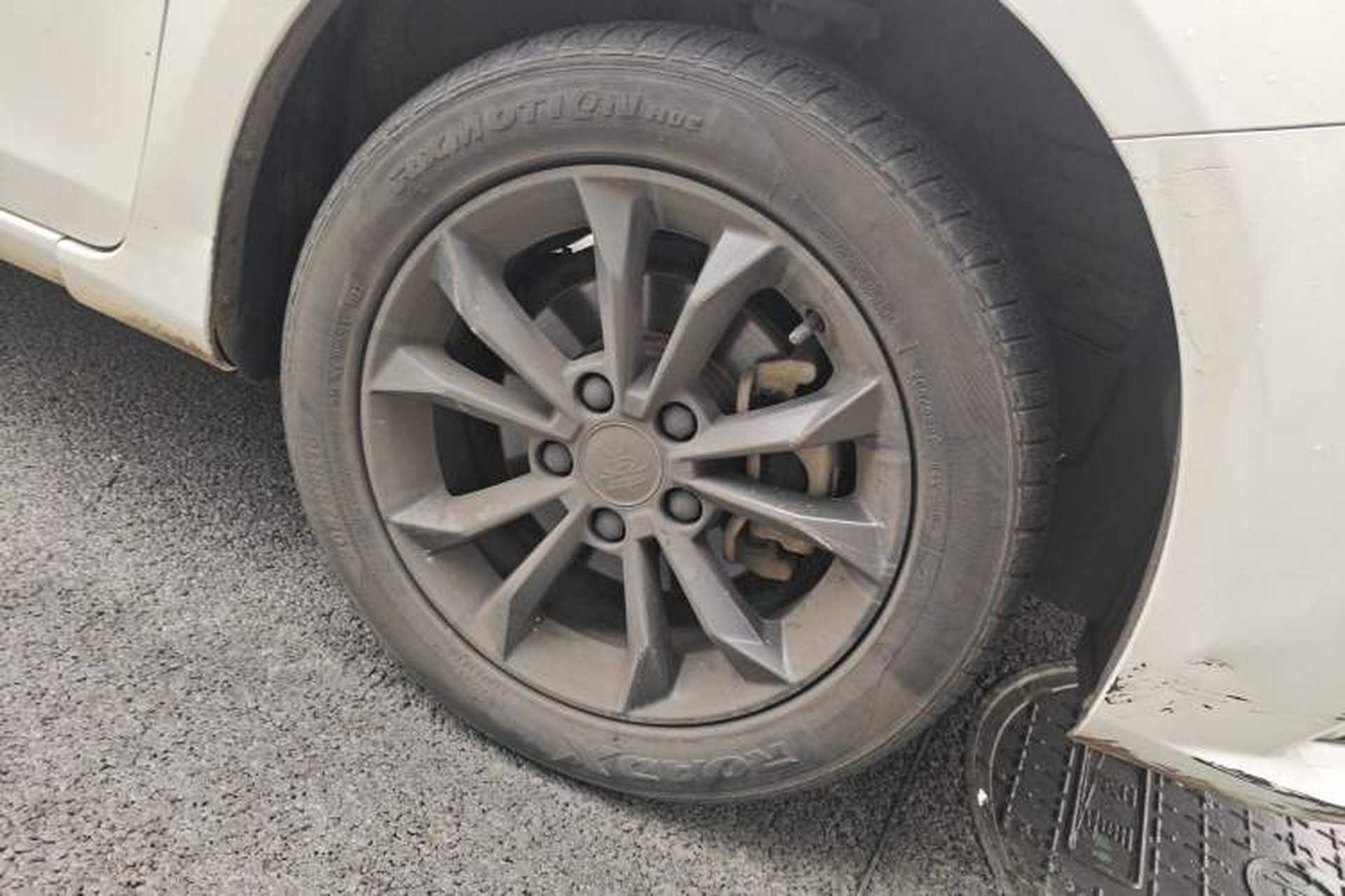Used BYD Qin 2019 1.5L Automatic Prestige Model Right Front Wheel Hub