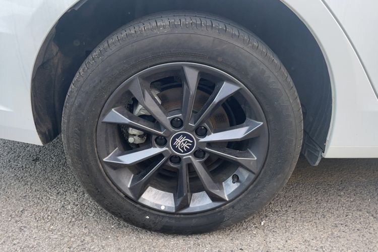 Used BYD Qin 2019 1.5L Manual Comfort Version Right Rear Wheel Hub