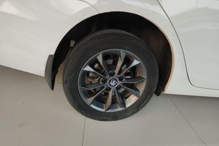 Used BYD Qin 2019 1.5L Automatic Prestige Model Right Rear Wheel Hub