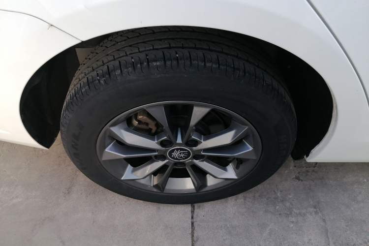 Used BYD Qin 2019 1.5L Automatic Prestige Model Right Rear Wheel Hub