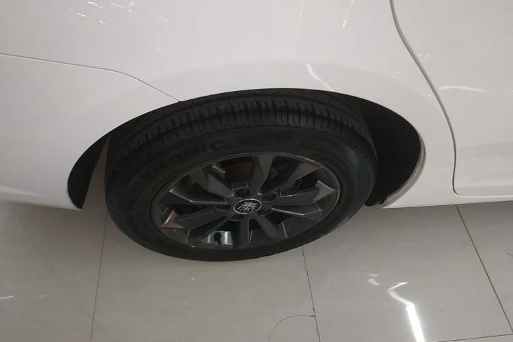 Used BYD Qin 2019 1.5L Automatic Luxury Model Right Rear Wheel Hub