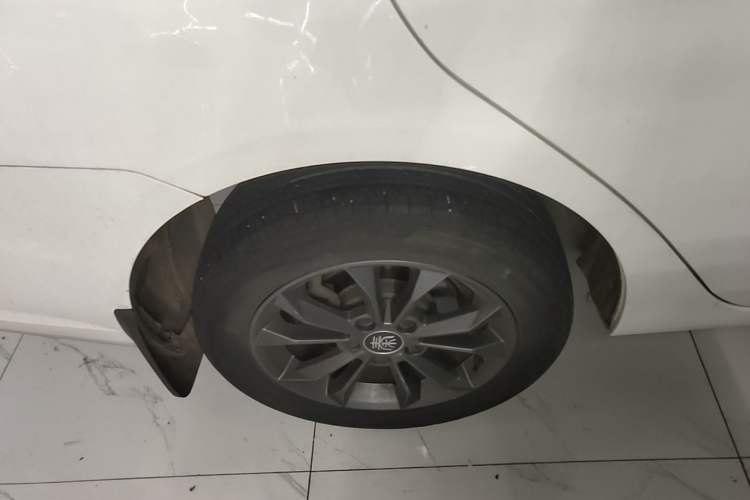 Used BYD Qin 2019 1.5L Automatic Luxury Model Right Rear Wheel Hub