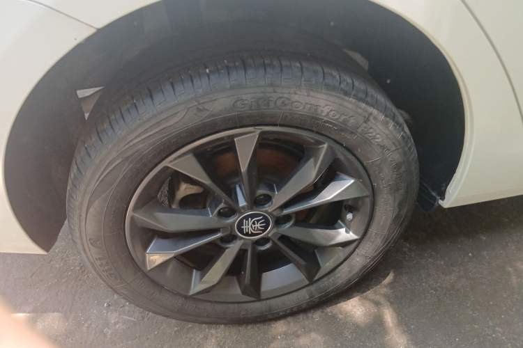 Used BYD Qin 2019 1.5L Manual Luxury Version Right Rear Wheel Hub