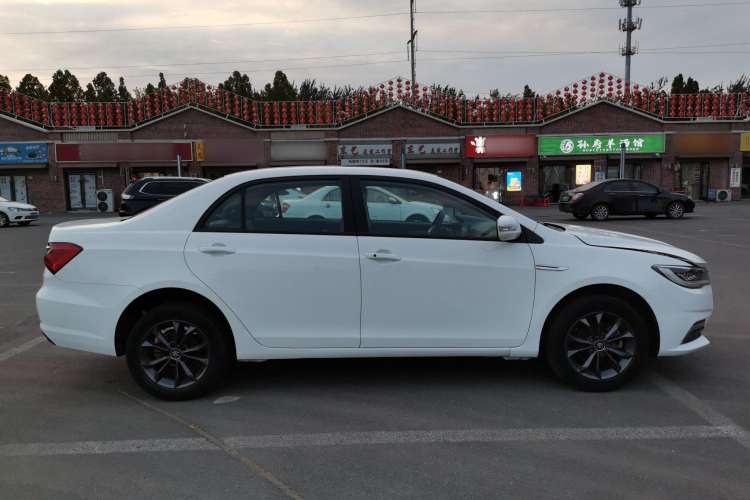 Used BYD Qin 2019 1.5L Manual Luxury Version Right Side