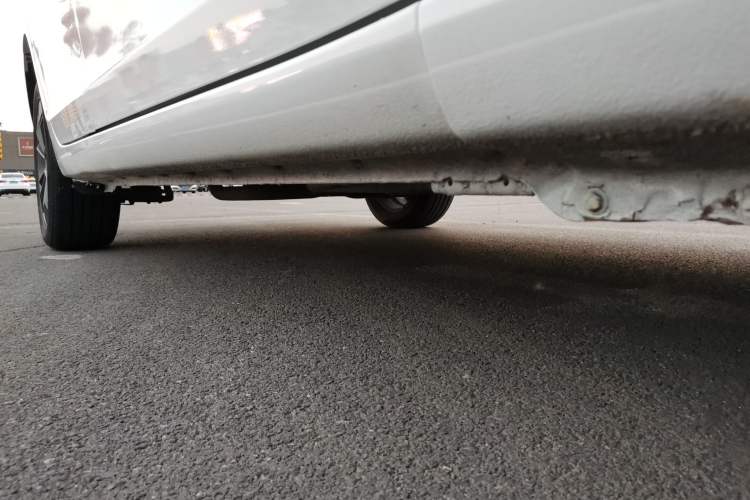 Used BYD Qin 2019 1.5L Manual Luxury Version Right Side Sill