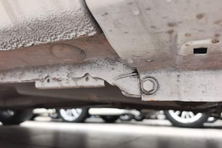Used BYD Qin 2019 1.5L Manual Comfort Version Right Side Sill