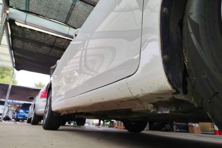 Used BYD Qin 2019 1.5L Automatic Prestige Model Right Side Sill