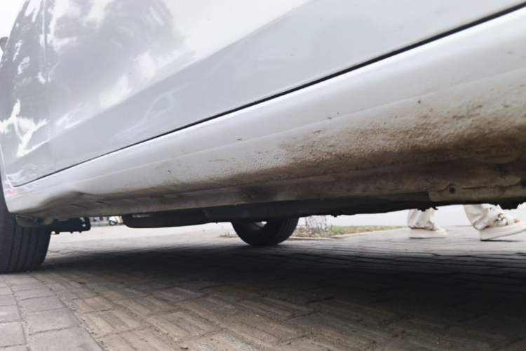 Used BYD Qin 2019 1.5L Automatic Luxury Model Right Side Sill