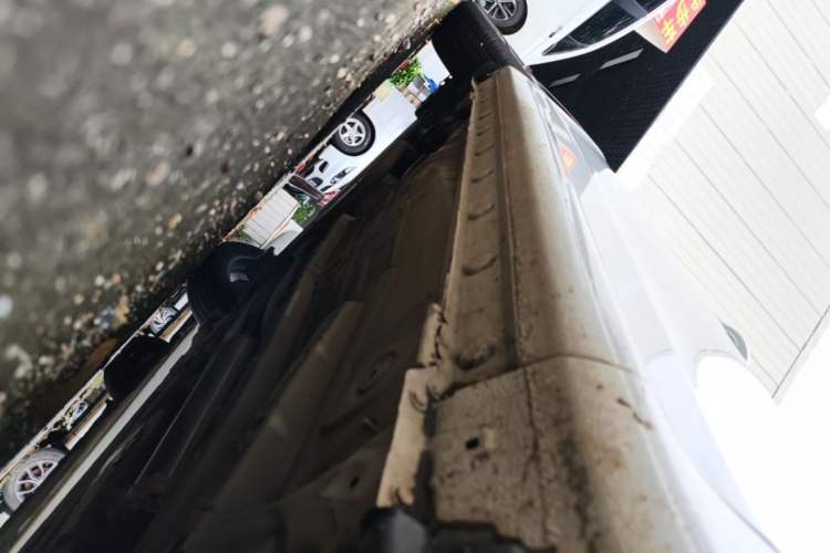 Used BYD Qin 2019 1.5L Automatic Luxury Model Right Side Sill
