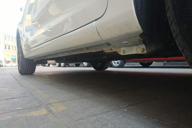 Used BYD Qin 2019 1.5L Automatic Prestige Model Right Side Sill