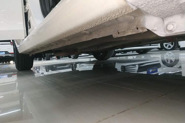 Used BYD Qin 2019 1.5L Automatic Luxury Model Right Side Sill